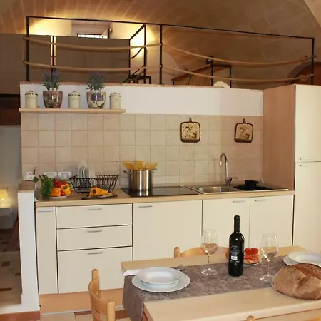 Semesterbostad Casa L'antico Fontanino